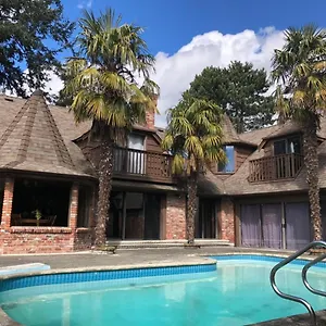Gasthof Jason House - Immaculate In A Quiet Seaside Neighbourhood Near Uvic Victoria