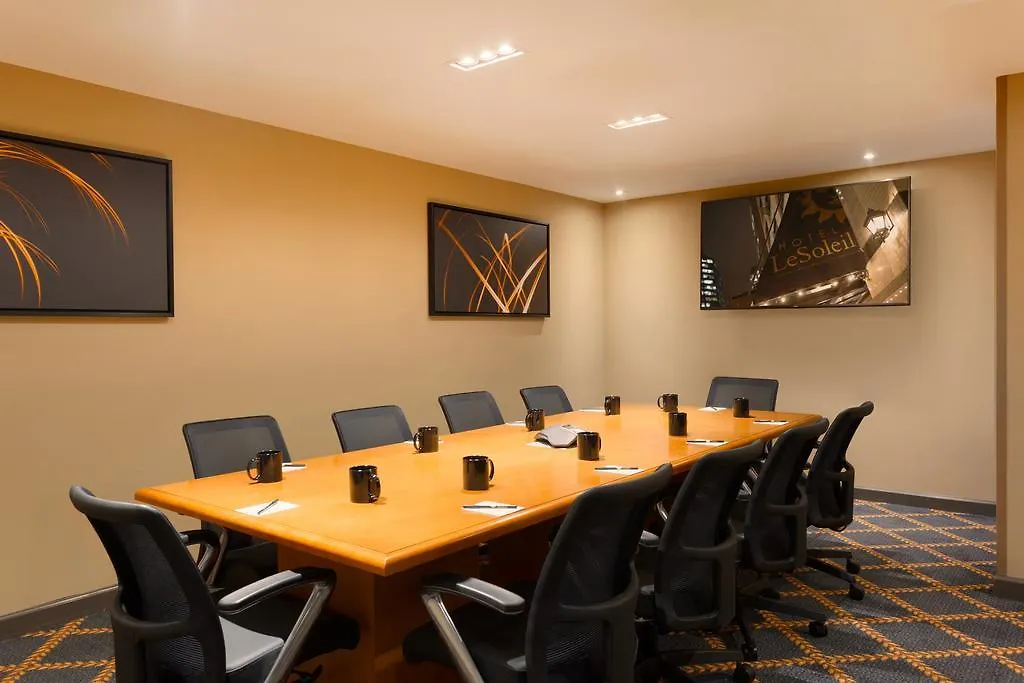 Hotel Le Soleil By Executive Hotels Vancouver