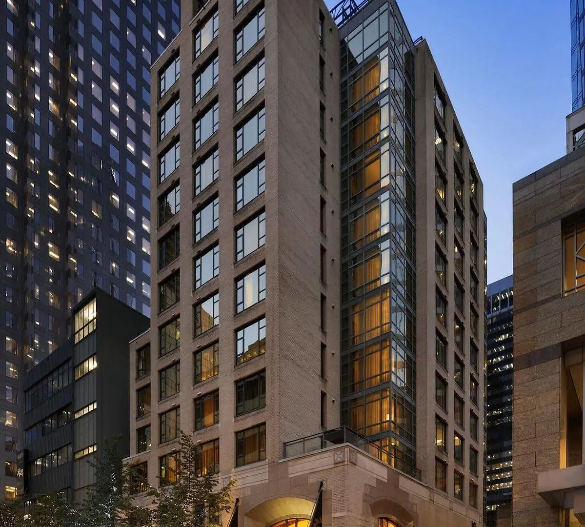 Hotel Le Soleil By Executive Hotels Vancouver Canada
