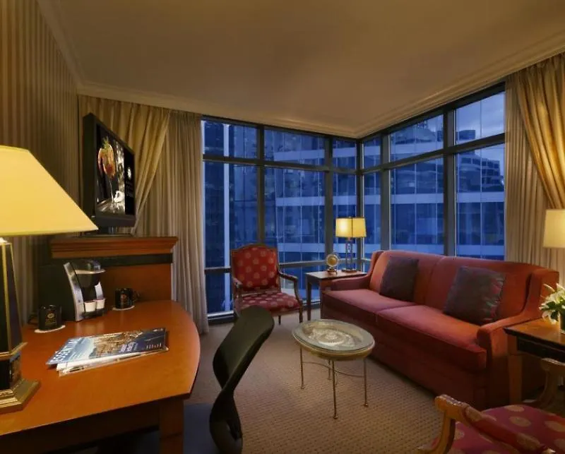****  Hotel Le Soleil By Executive Hotels Vancouver Canada