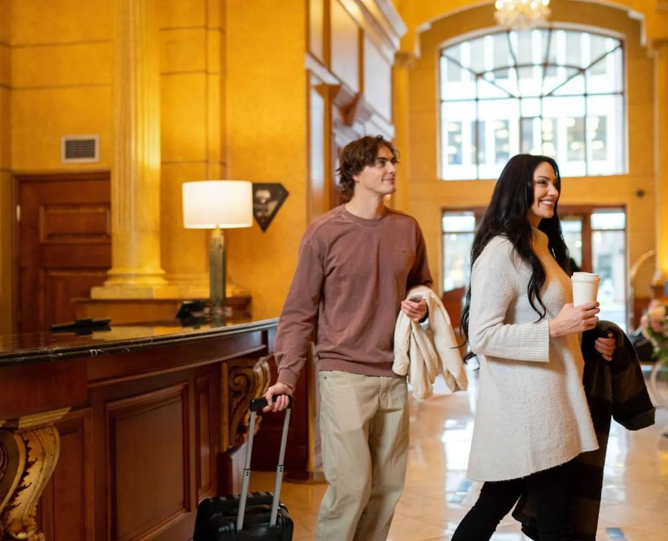 Hotel Le Soleil By Executive Hotels Vancouver