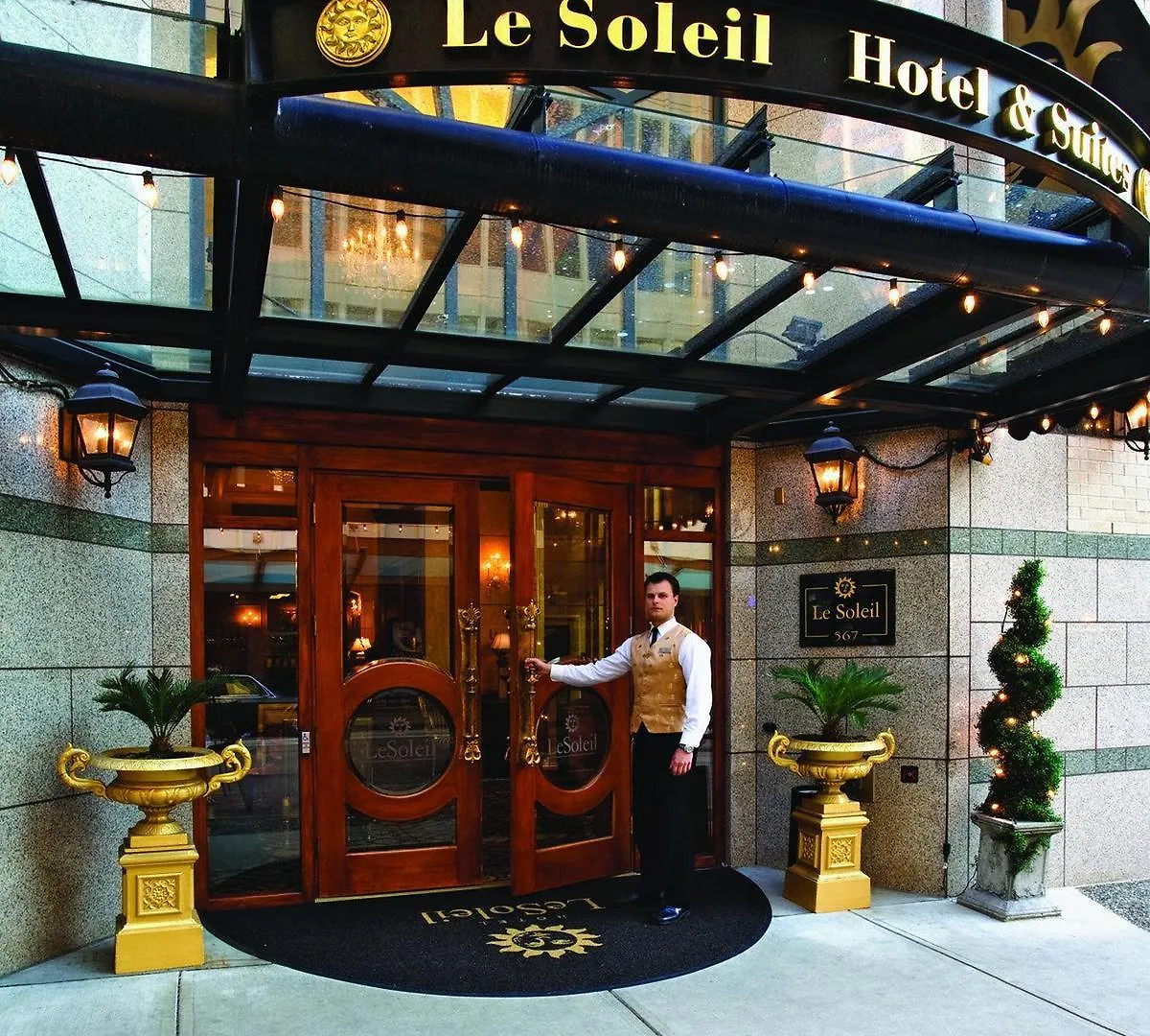 ****  Hotel Le Soleil By Executive Hotels Vancouver Canada